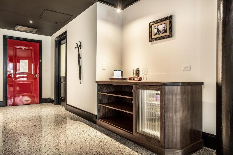 Bottleworks Hotel Indianapolis Esterno foto